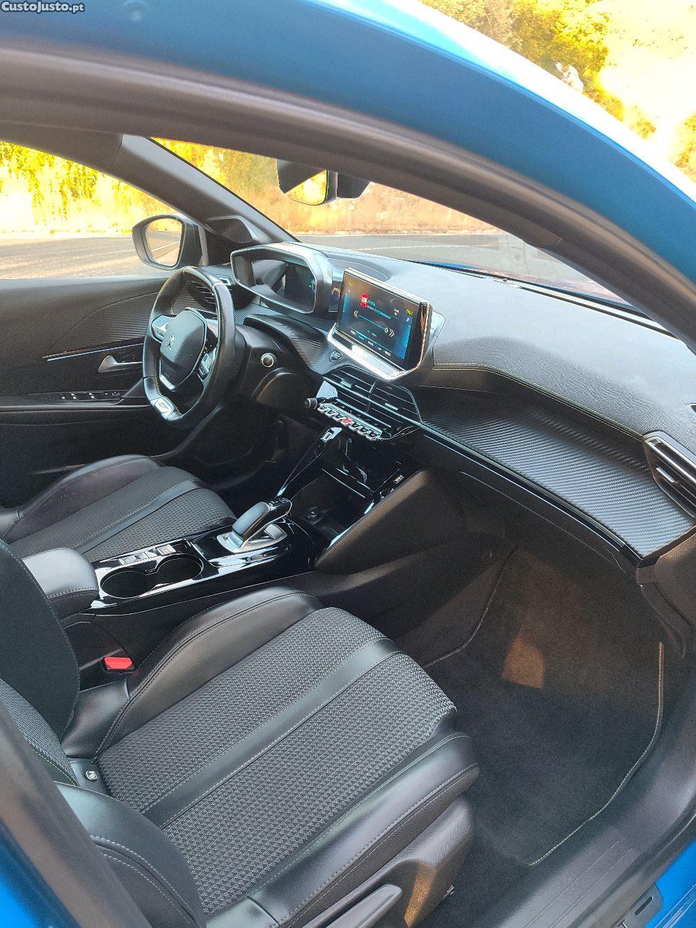 Peugeot e-208 GT Line — fotografia 4