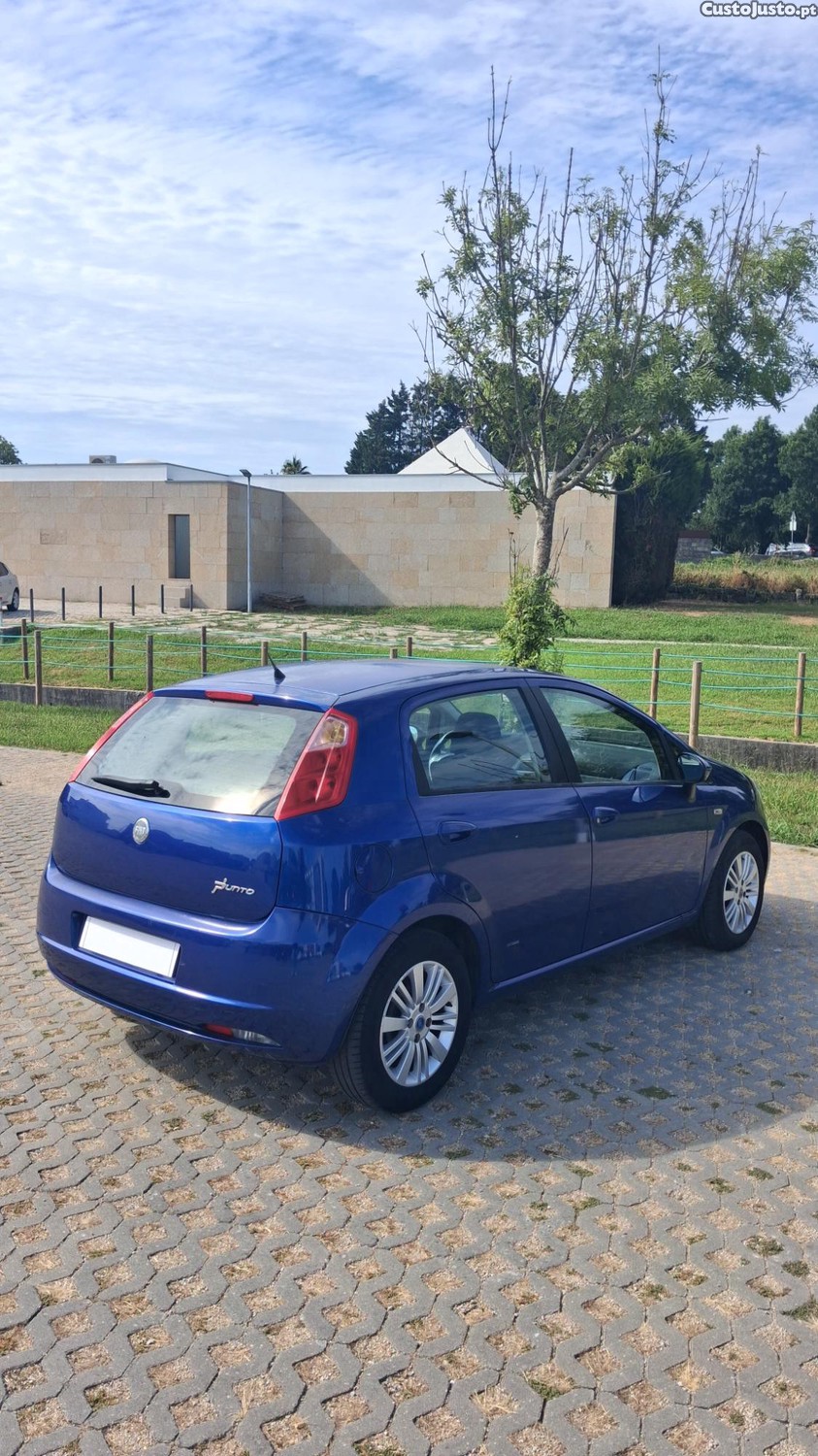 Fiat Grande Punto 1.3 MultiJet 90 Emotion — fotografia 7