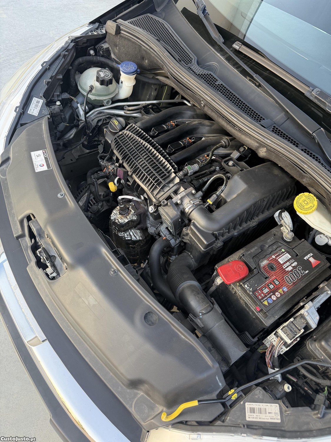 Peugeot 208 1.2 puretech — fotografia 3