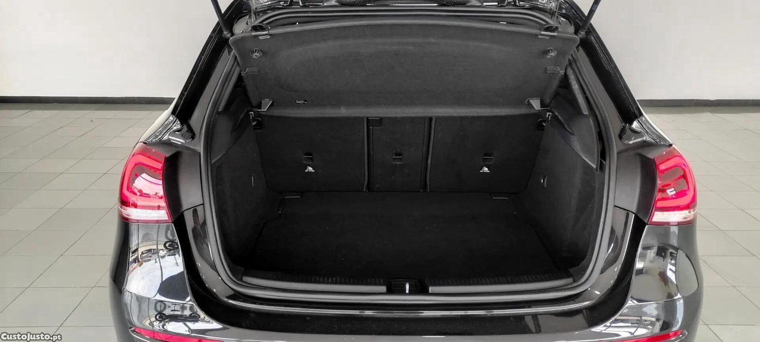 Mercedes-Benz A 180 d 7G-DCT Progressive — fotografia 13