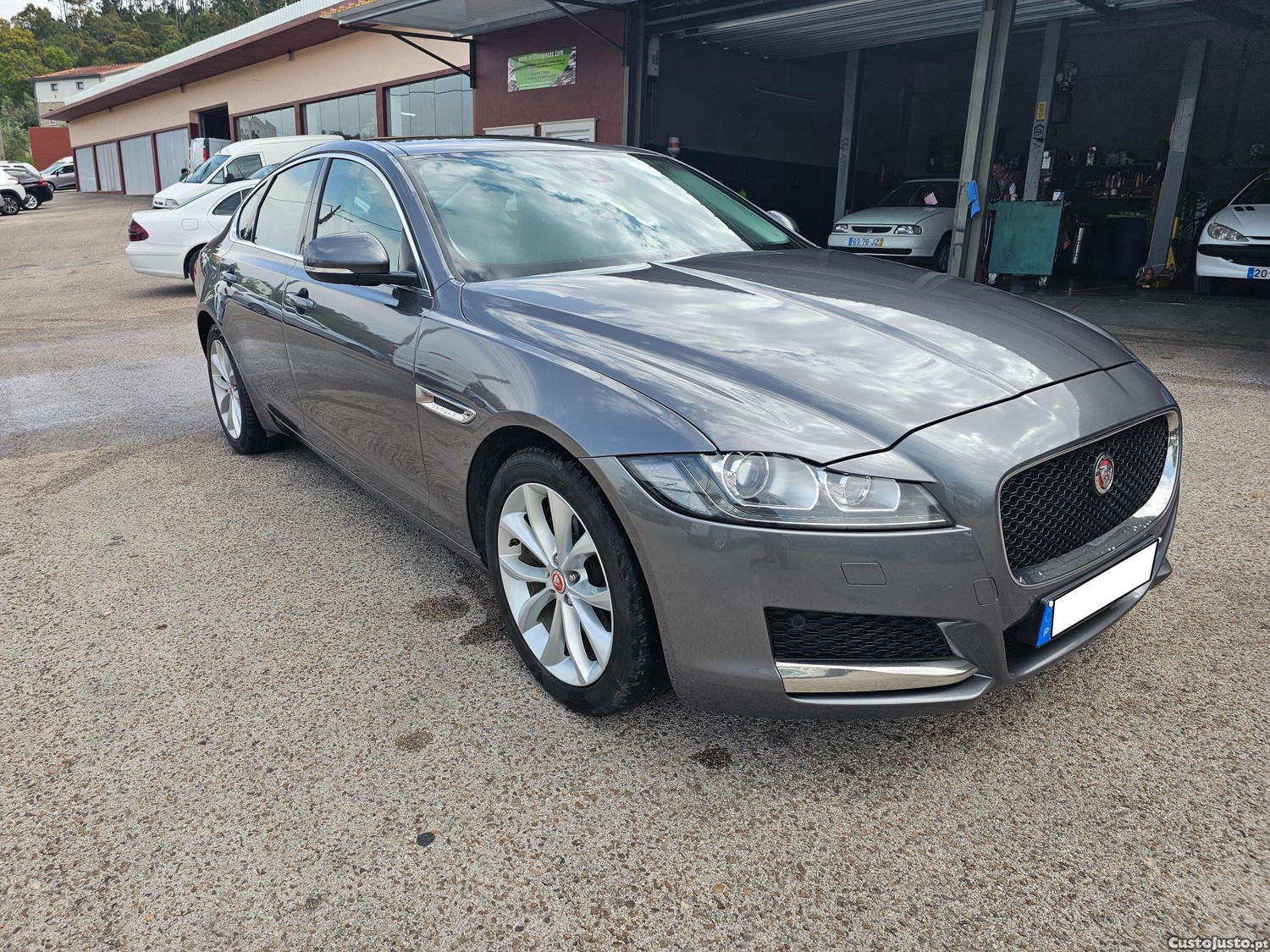 Jaguar XF 2.0 D PRESTIGE AUT — fotografia 10