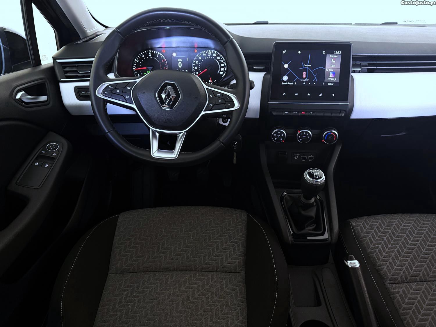 Renault Clio TCe 90 Limited — fotografia 11