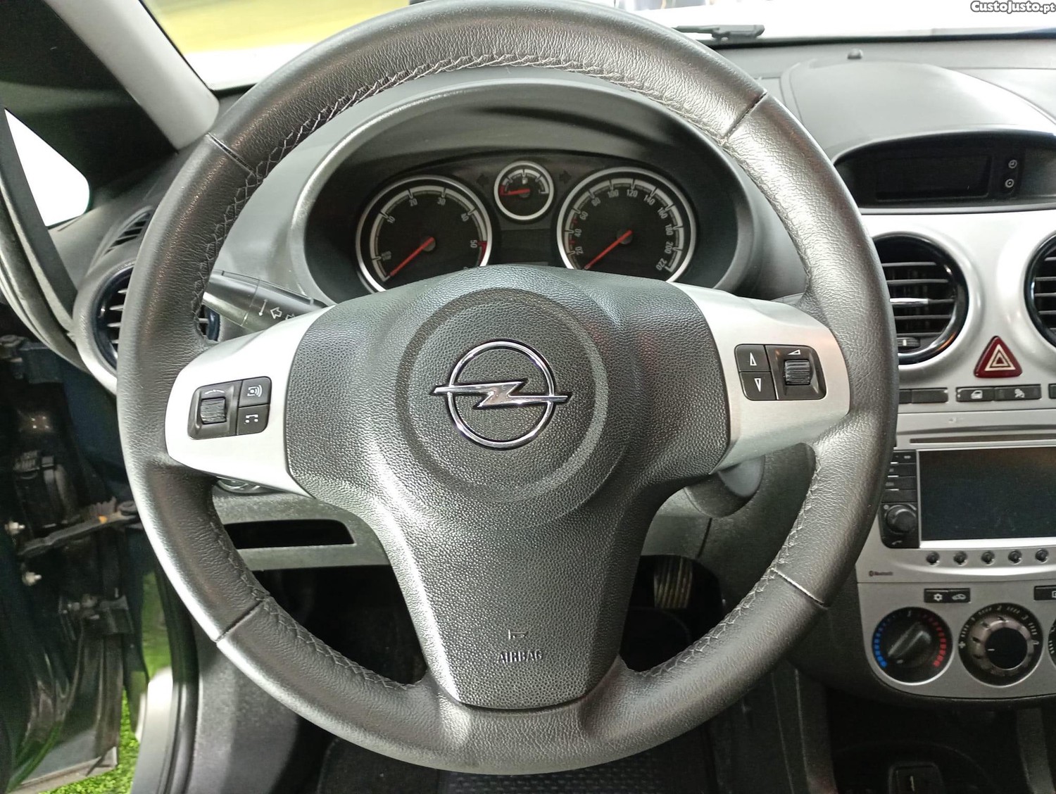 Opel Corsa 1.3 CDTI Enjoy 88g — fotografia 14