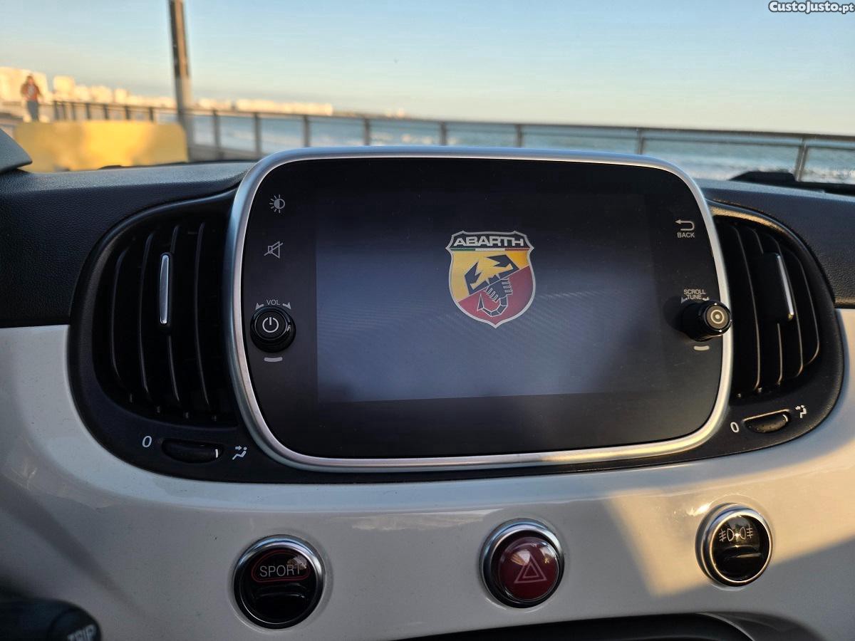 Abarth 595 cabriolet — fotografia 2