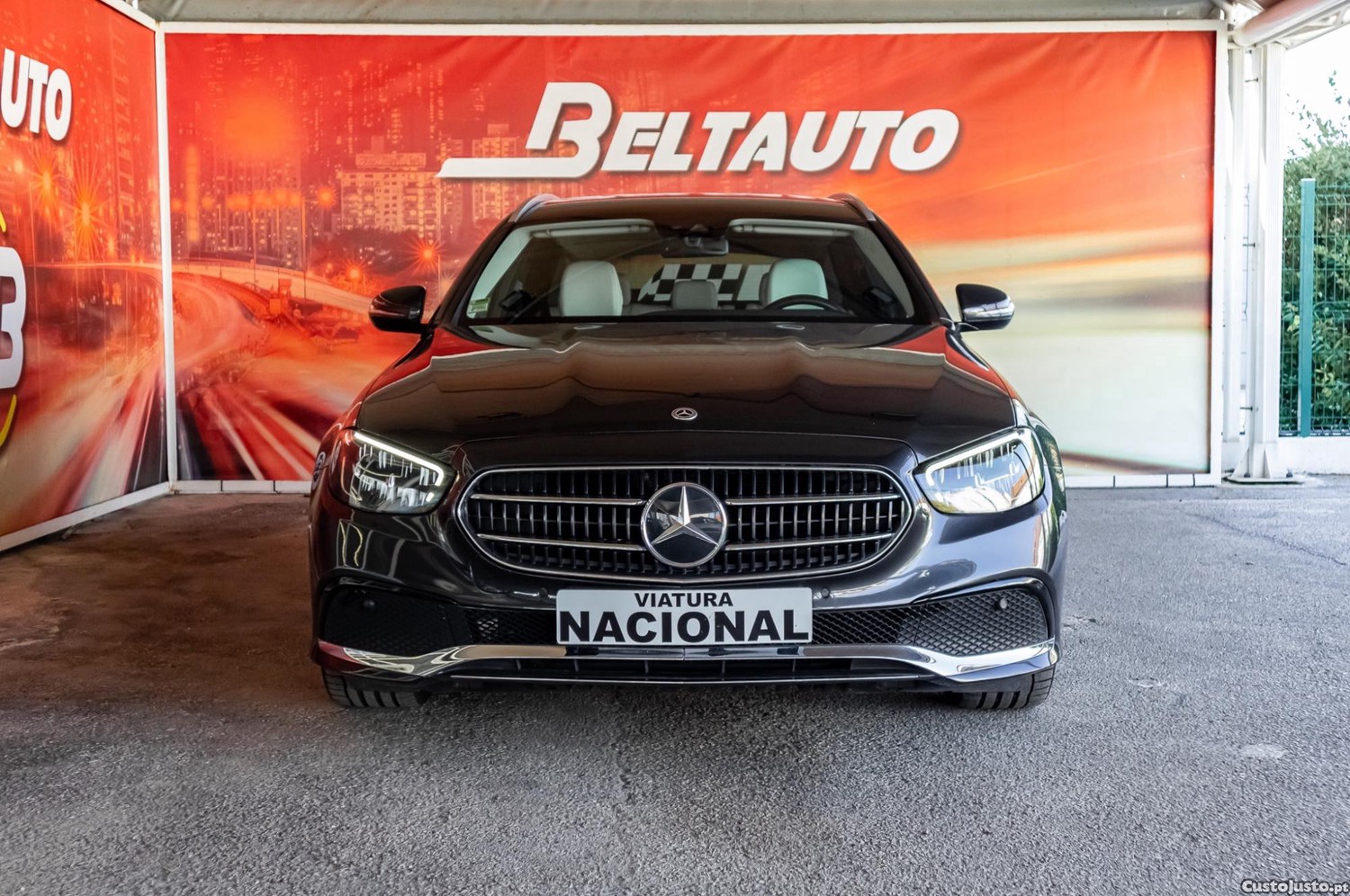 Mercedes-Benz E 220 d Station Avantgarde 7Lugares - 21 foto 2