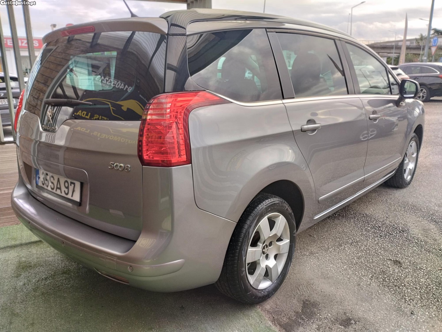 Peugeot 5008 Style 1.6Hdi de 120cv Nacional — fotografia 10