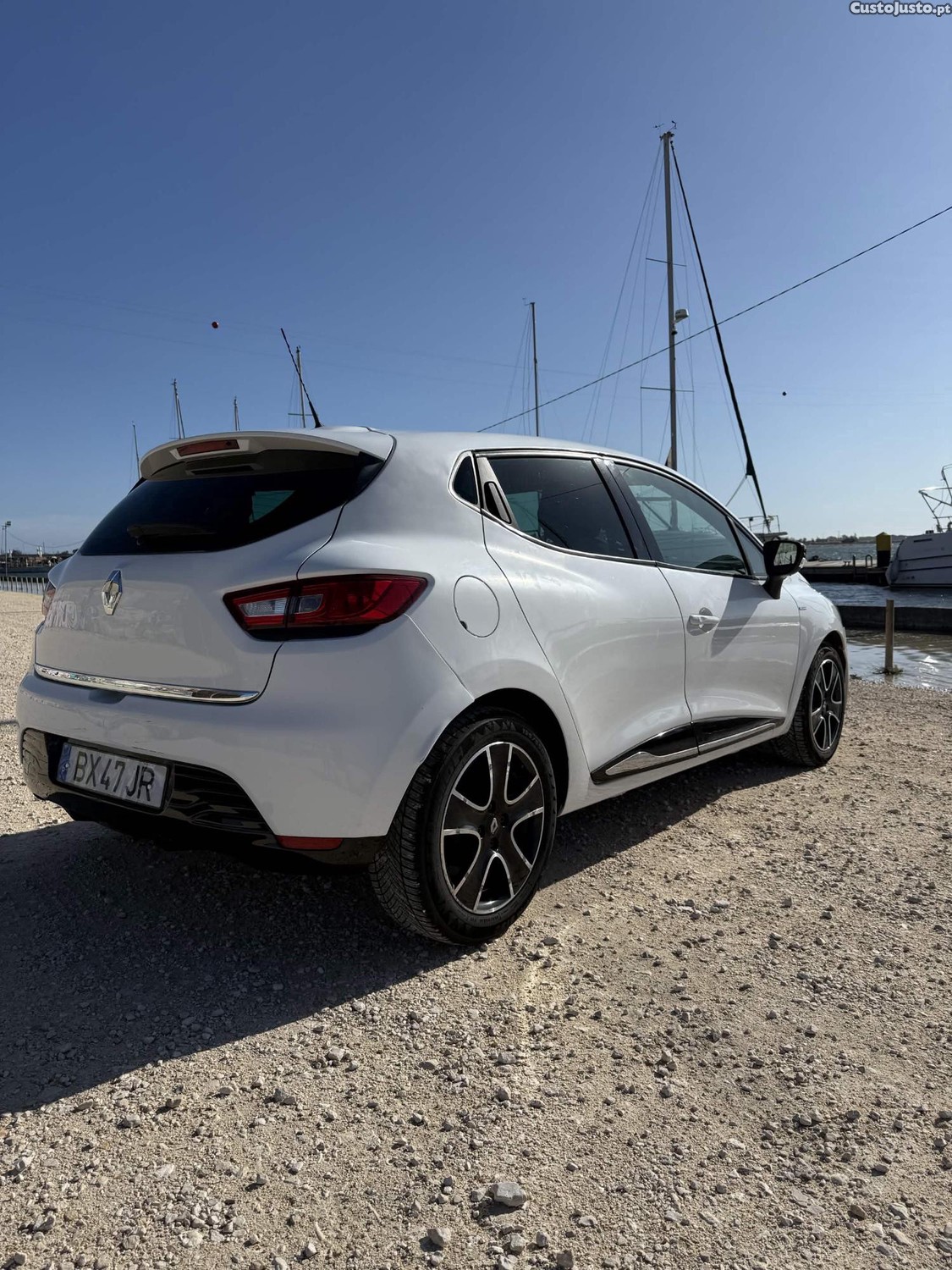 Renault Clio 0.9 TCe 90 Limited — fotografia 6