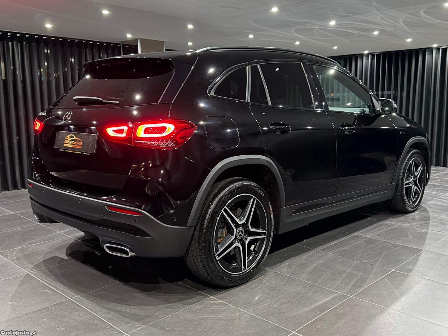 Mercedes-Benz GLA 250 e 8G-DCT AMG Line — fotografia 18