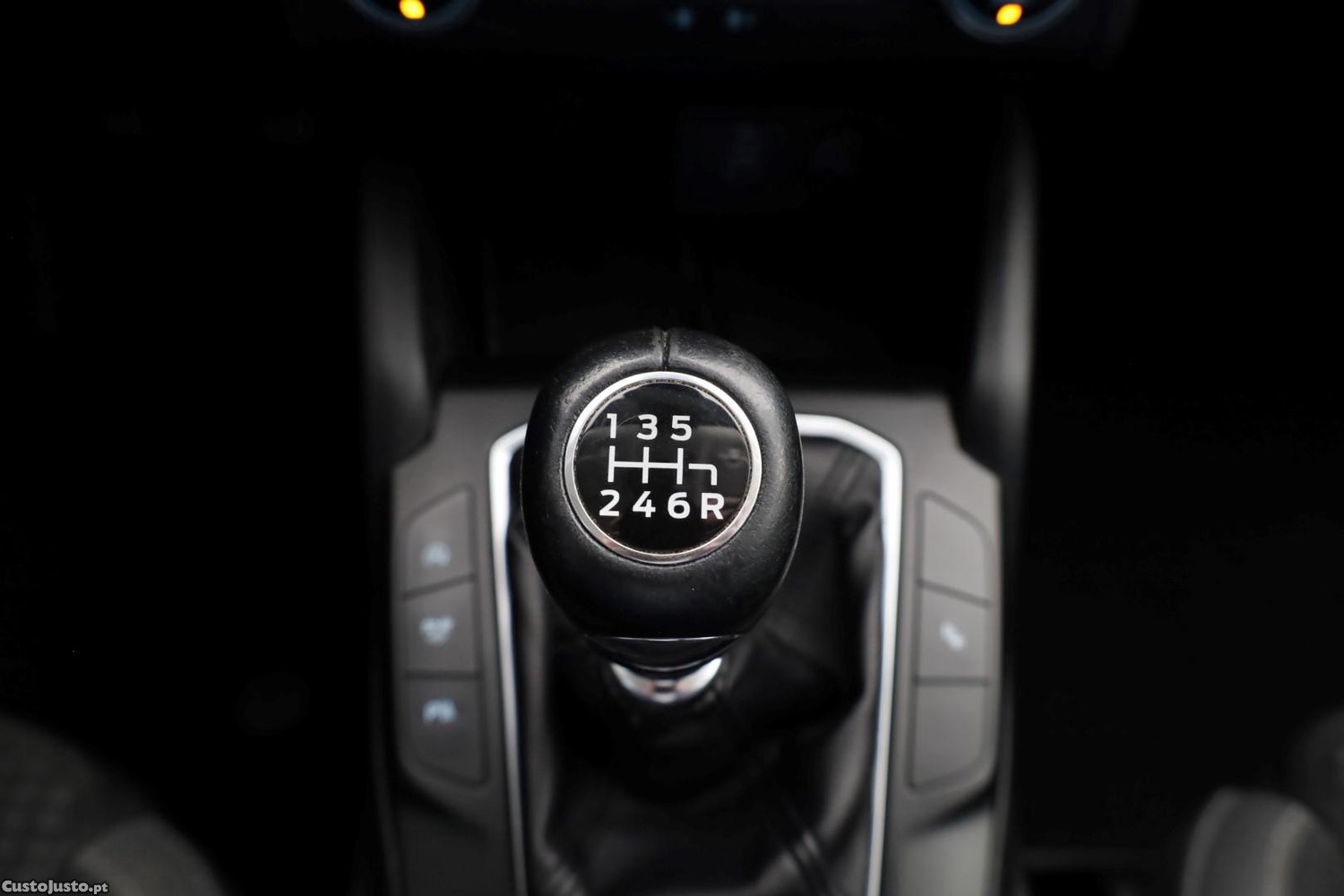 Ford Focus 1.0 EcoBoost MHEV Connected — fotografia 9