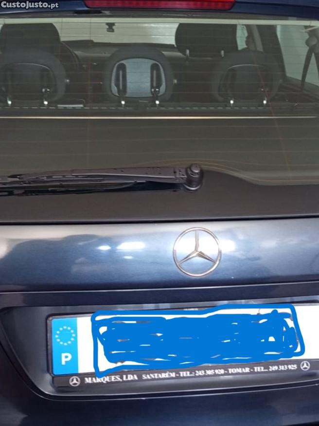 Mercedes-Benz C 220 Elegance Facelift poucos kms — fotografia 4