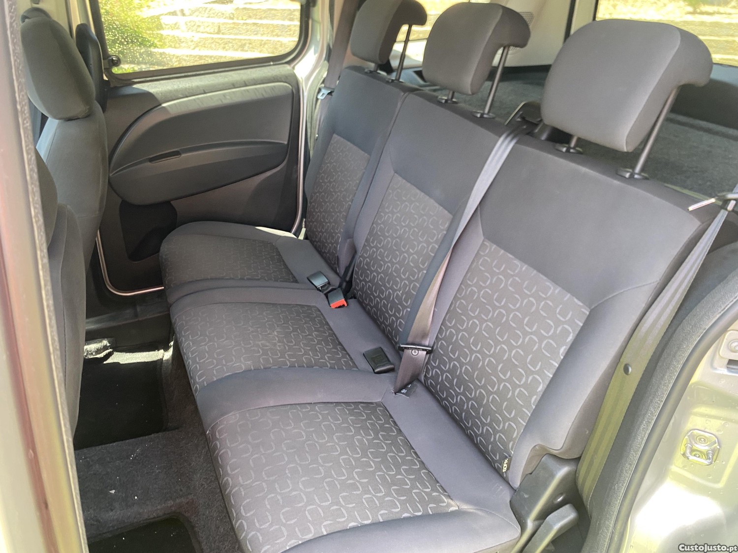 Fiat Doblo 5 lugares — fotografia 2