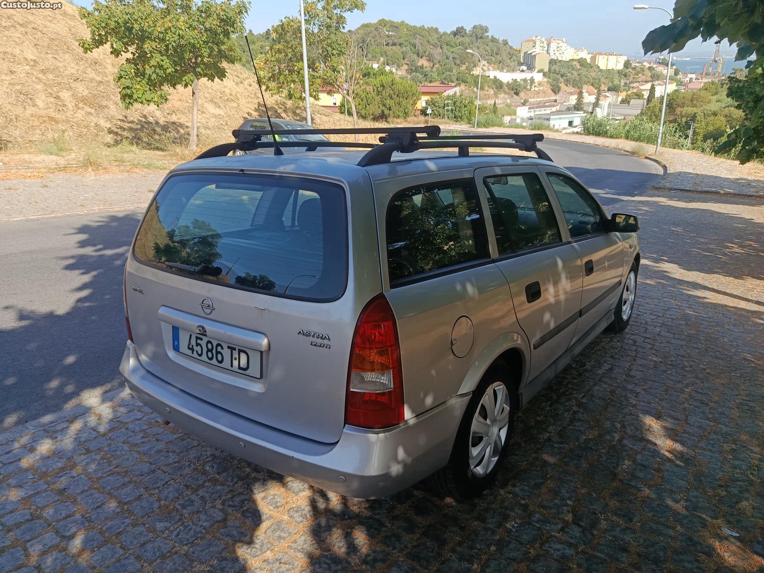 Opel Astra 1.7 DTI — fotografia 6