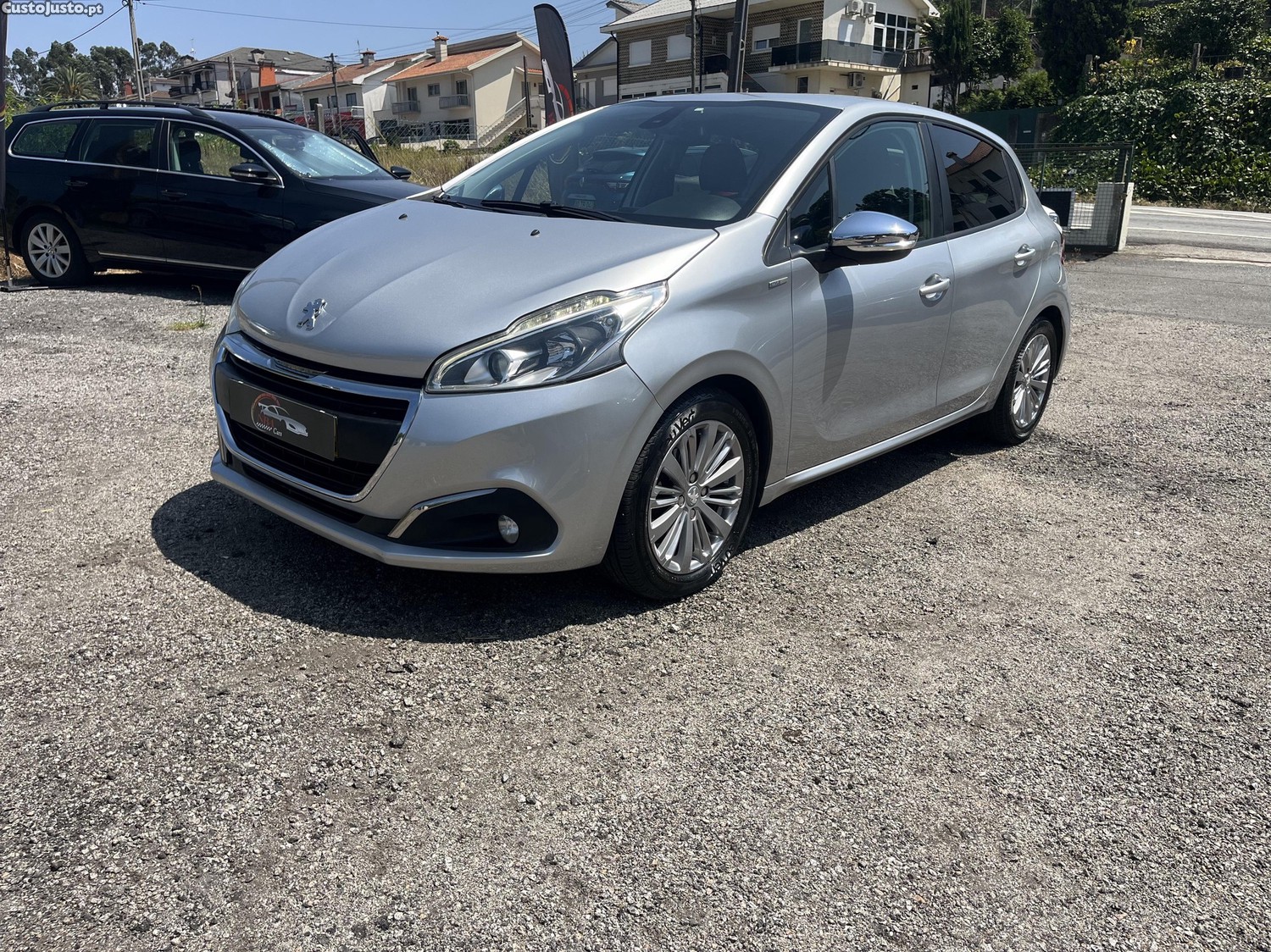 Peugeot 208 1.2 Plus — fotografia 6