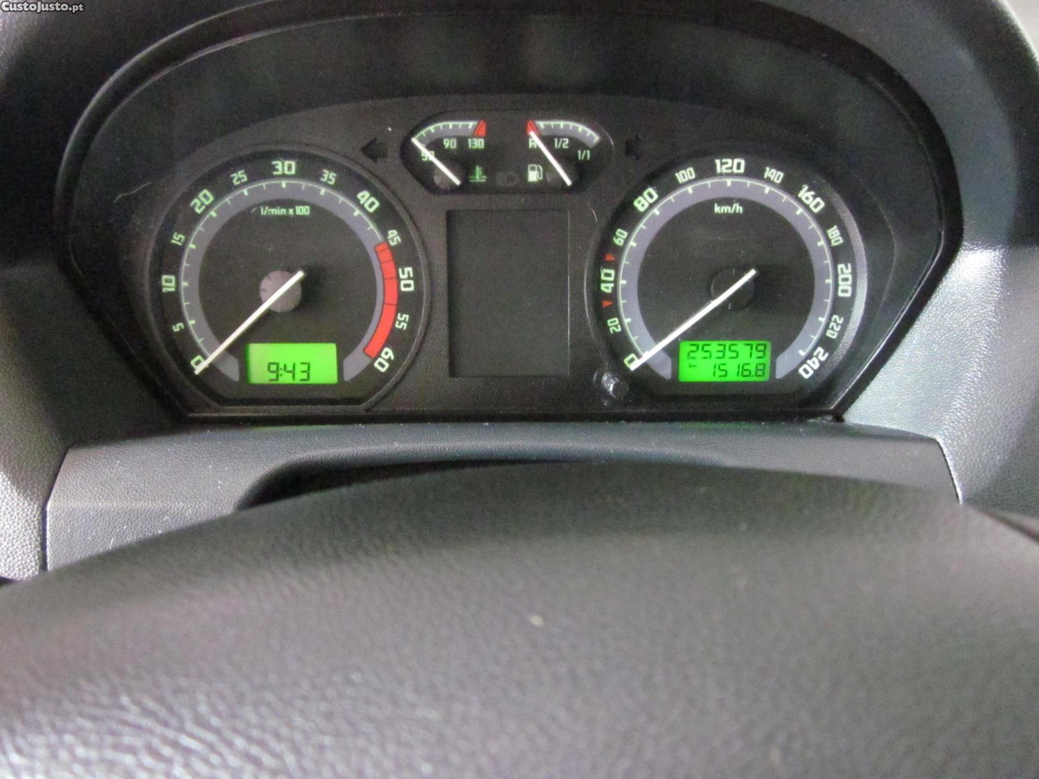 Skoda Fabia (6Y) — fotografia 5