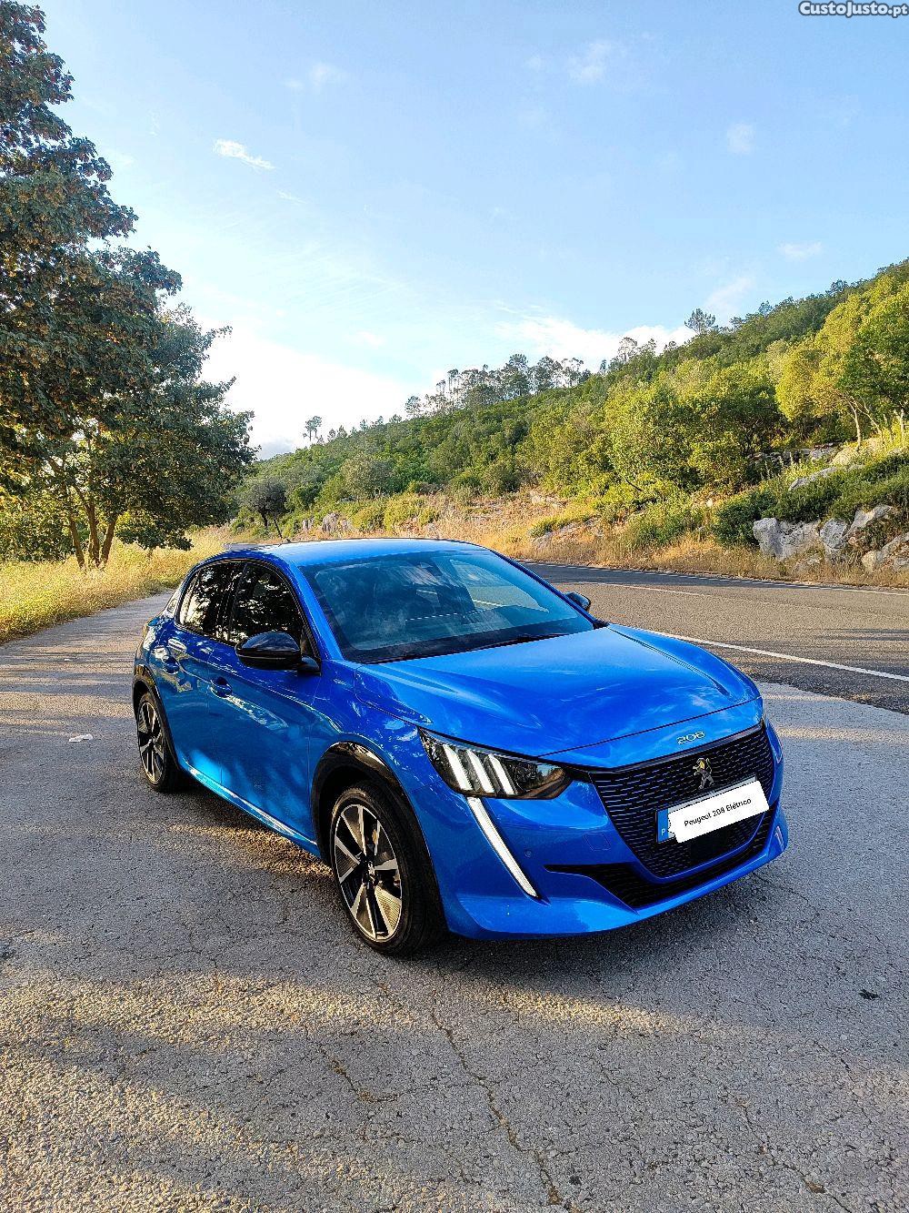 Peugeot e-208 GT Line — fotografia 9