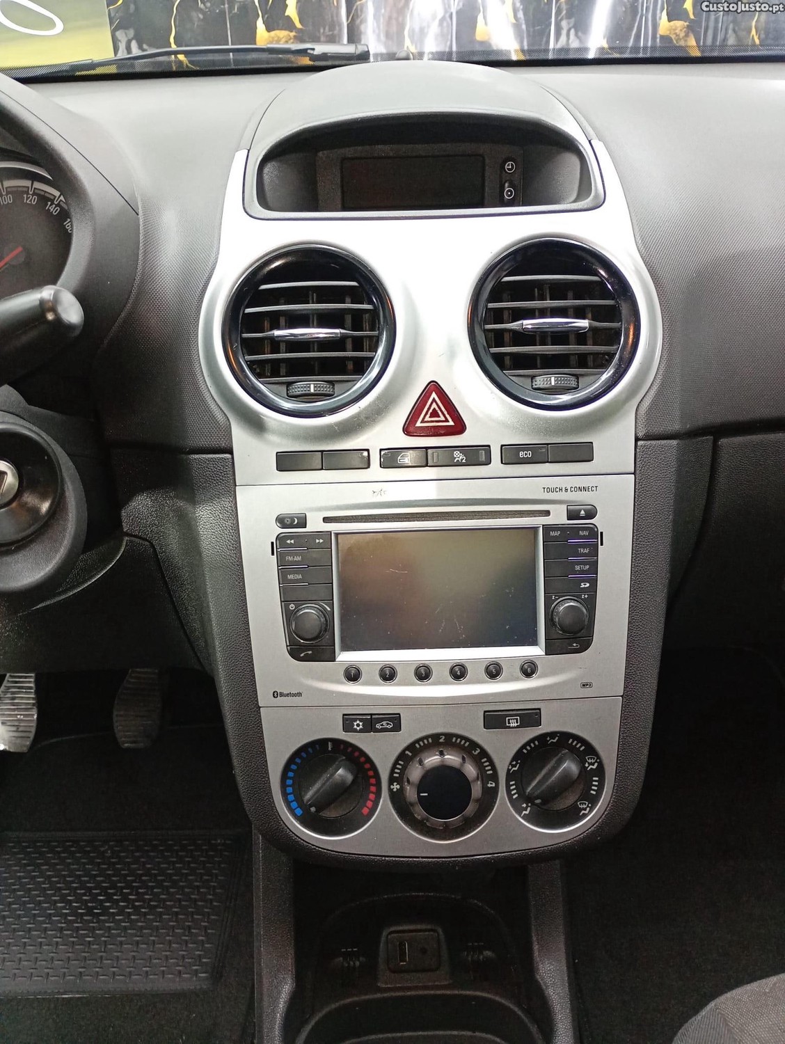 Opel Corsa 1.3 CDTI Enjoy 88g — fotografia 11