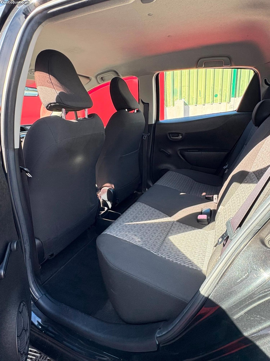 Toyota Yaris 1.0 VVT-I — fotografia 5