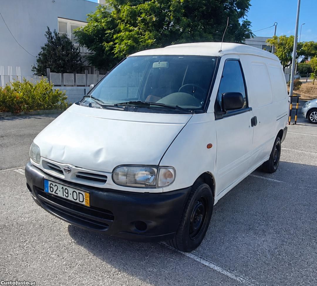 Nissan Vanette 2.5Diesel "Pronto a Circular" — fotografia 7