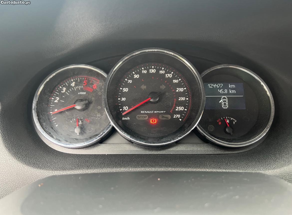 Renault Mégane GT LINE 1.5 dci 110 cv — fotografia 3