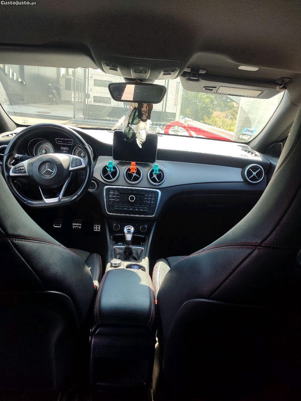 Mercedes-Benz CLA 180 d. AMG — fotografia 5