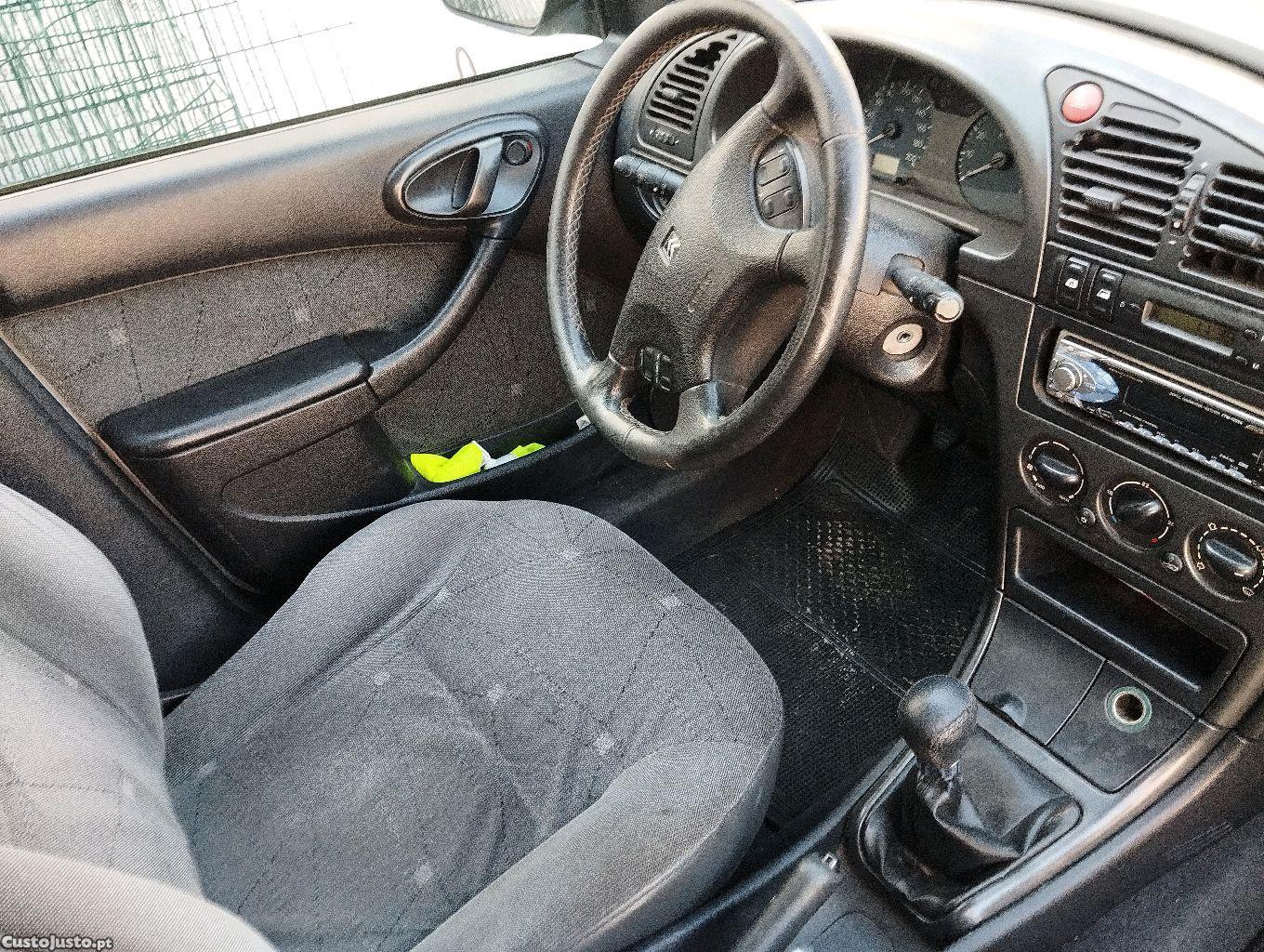 Citroën Xsara sadan — fotografia 4