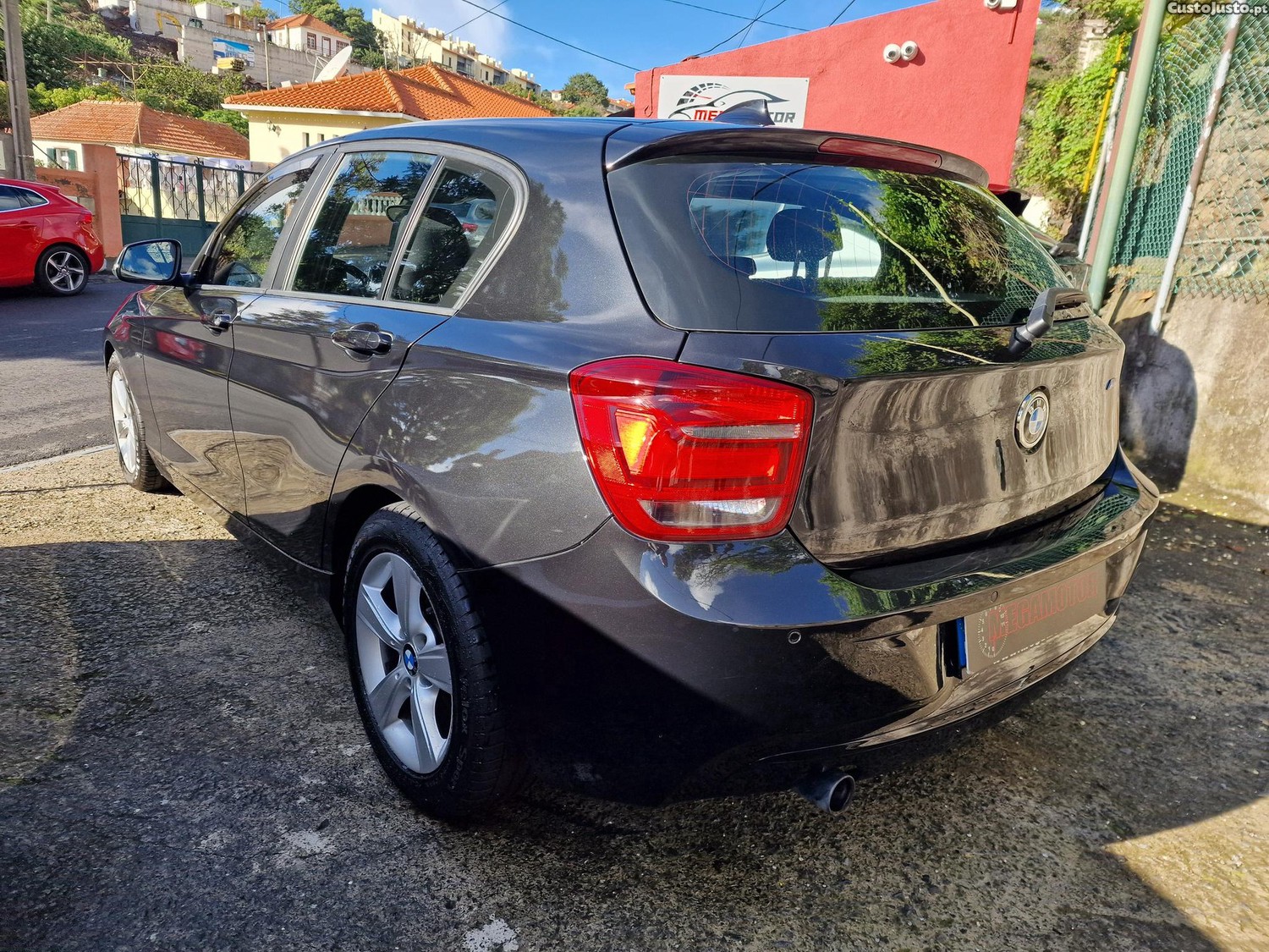 BMW 116 116D LINE SPORT - 15 — photo 4