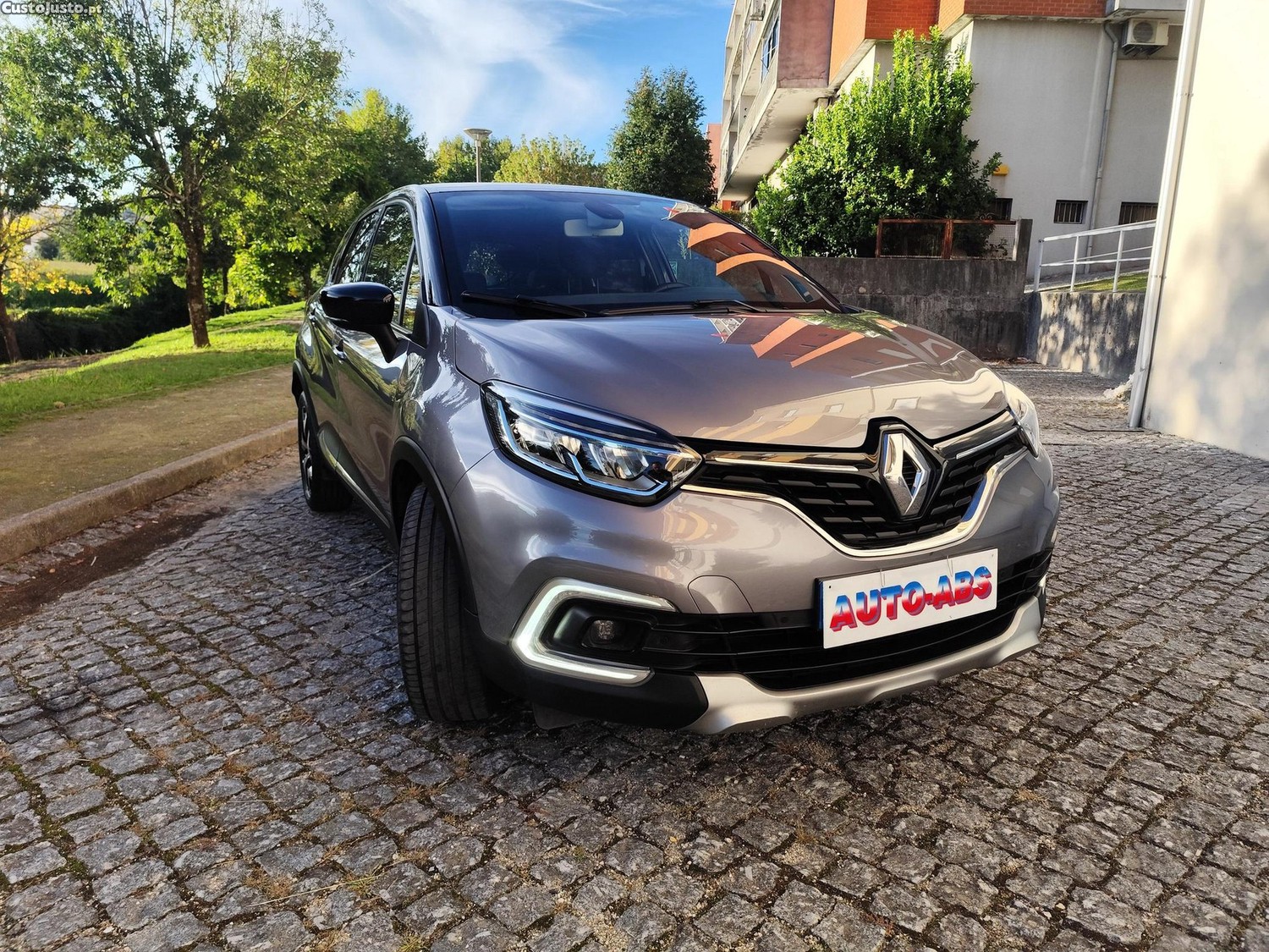 Renault Captur 0.9 TCE Exclusive — fotografia 10
