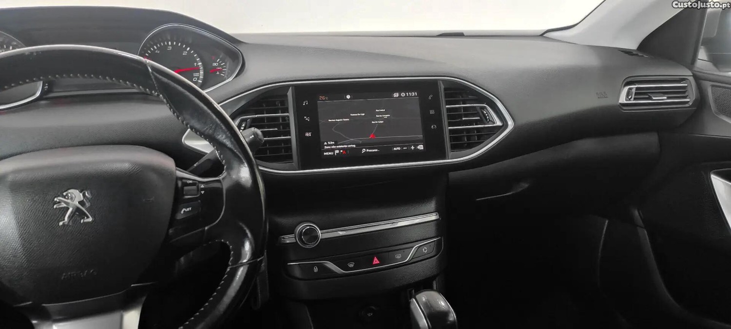 Peugeot 308 1.6 BlueHDi Style — fotografia 5