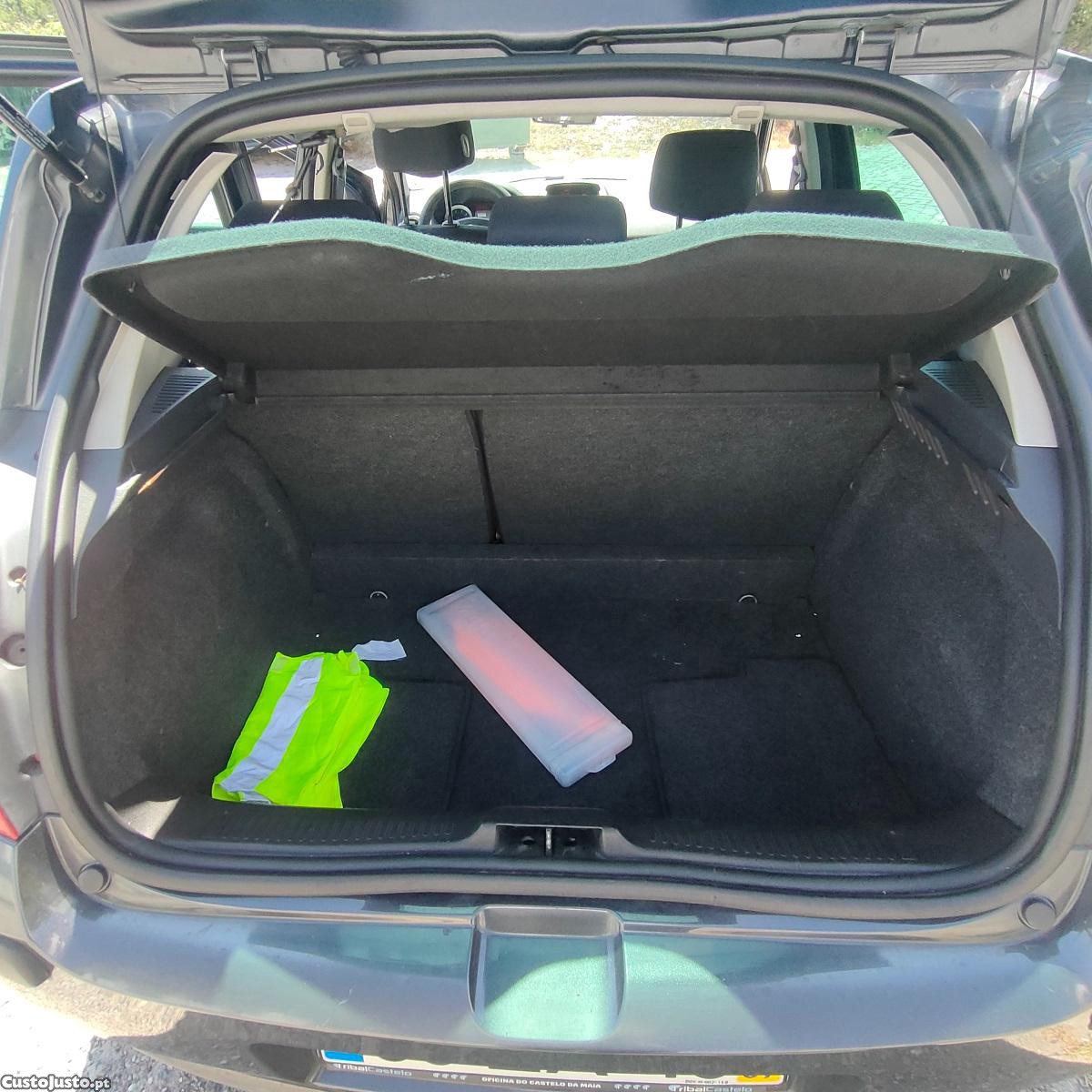 Renault Clio 1.2 Dynamic — fotografia 3