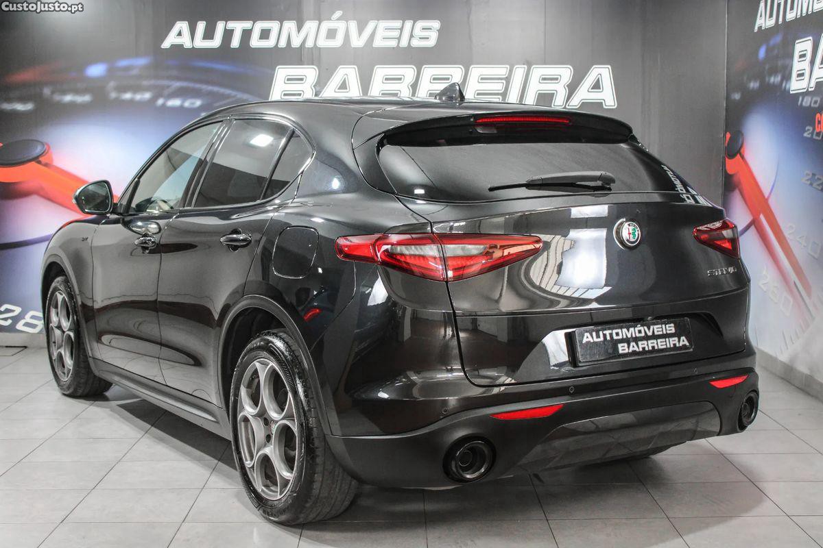Alfa Romeo Stelvio 2.2 D Sprint AT8 — fotografia 24