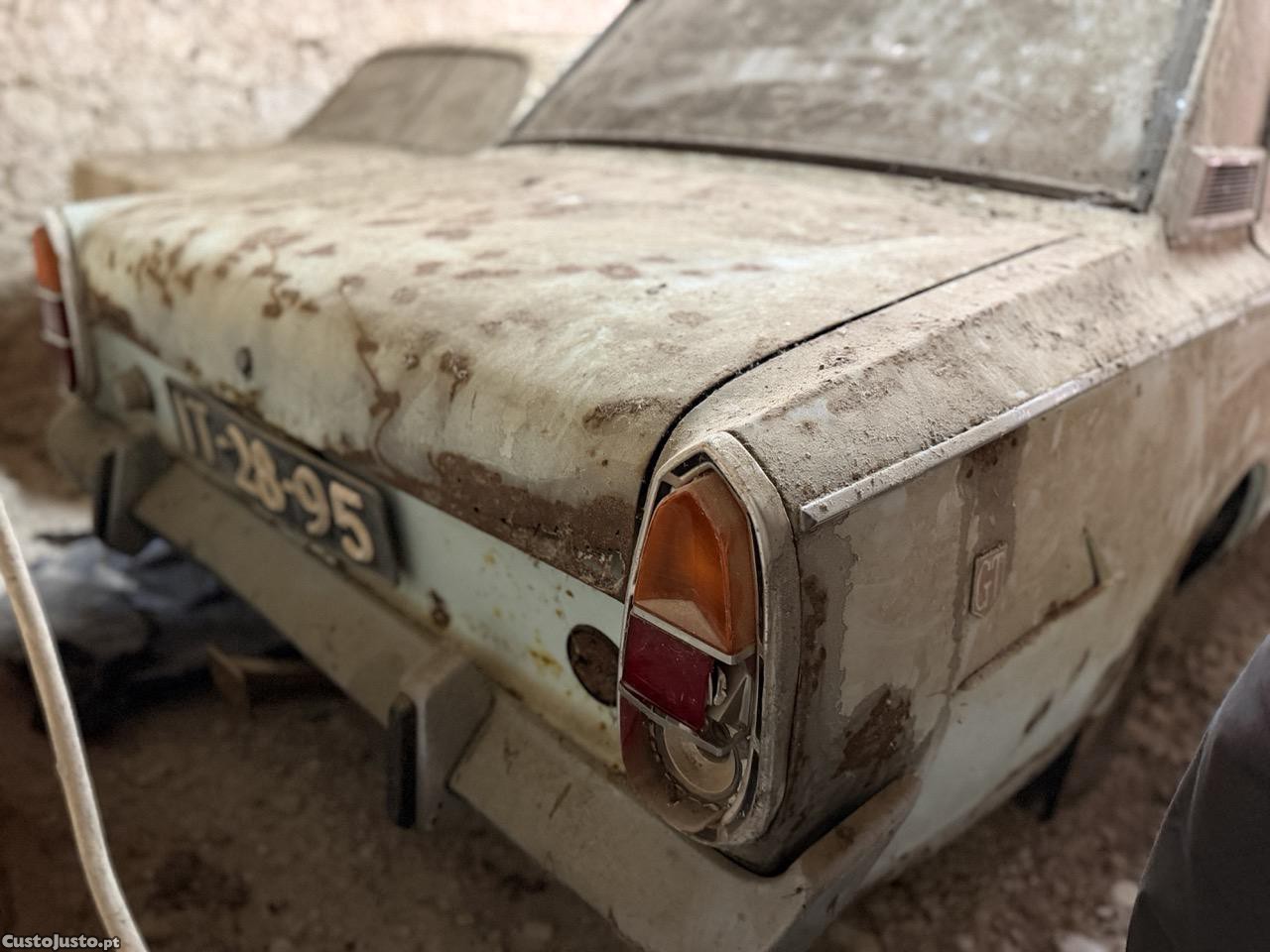 Ford  Corsair Deluxe - 1967 — photo 2