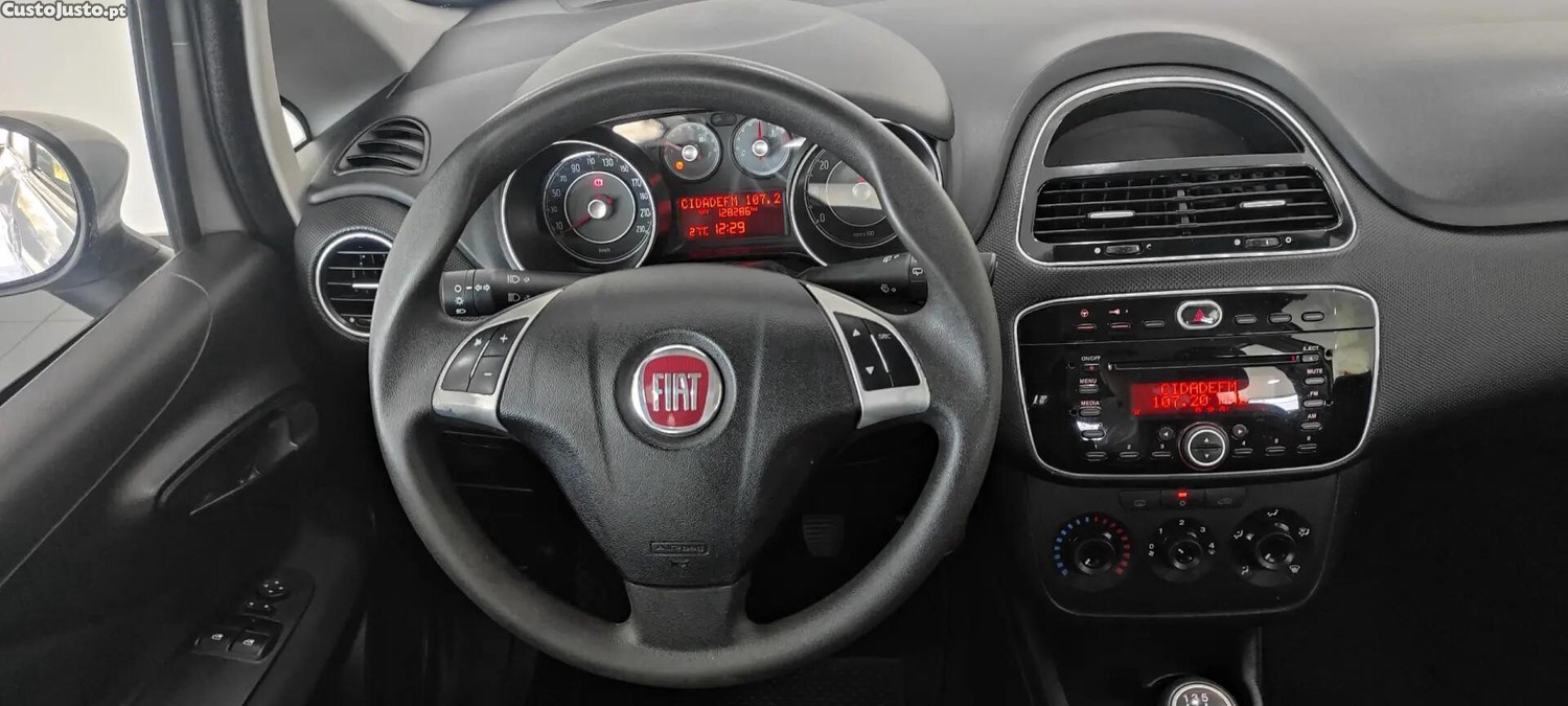 Fiat Punto 1.2 Young S&S — fotografia 7