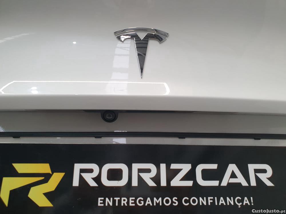 Tesla Model 3 Tração Traseira — fotografia 4