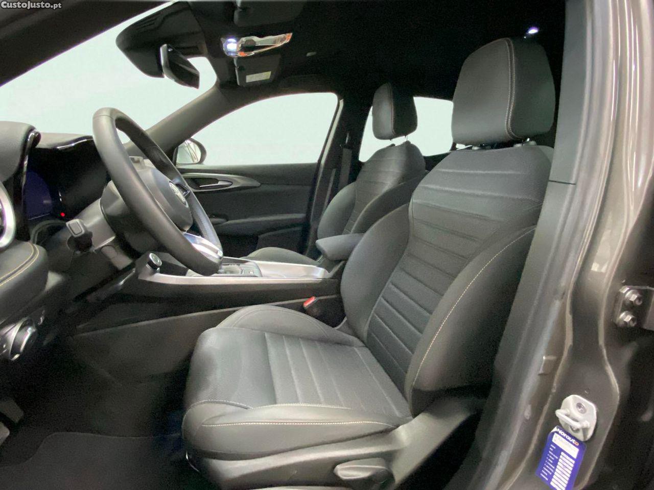 Alfa Romeo Tonale 1.3 Plug-In Hybrid Sprint e-AWD — fotografia 8