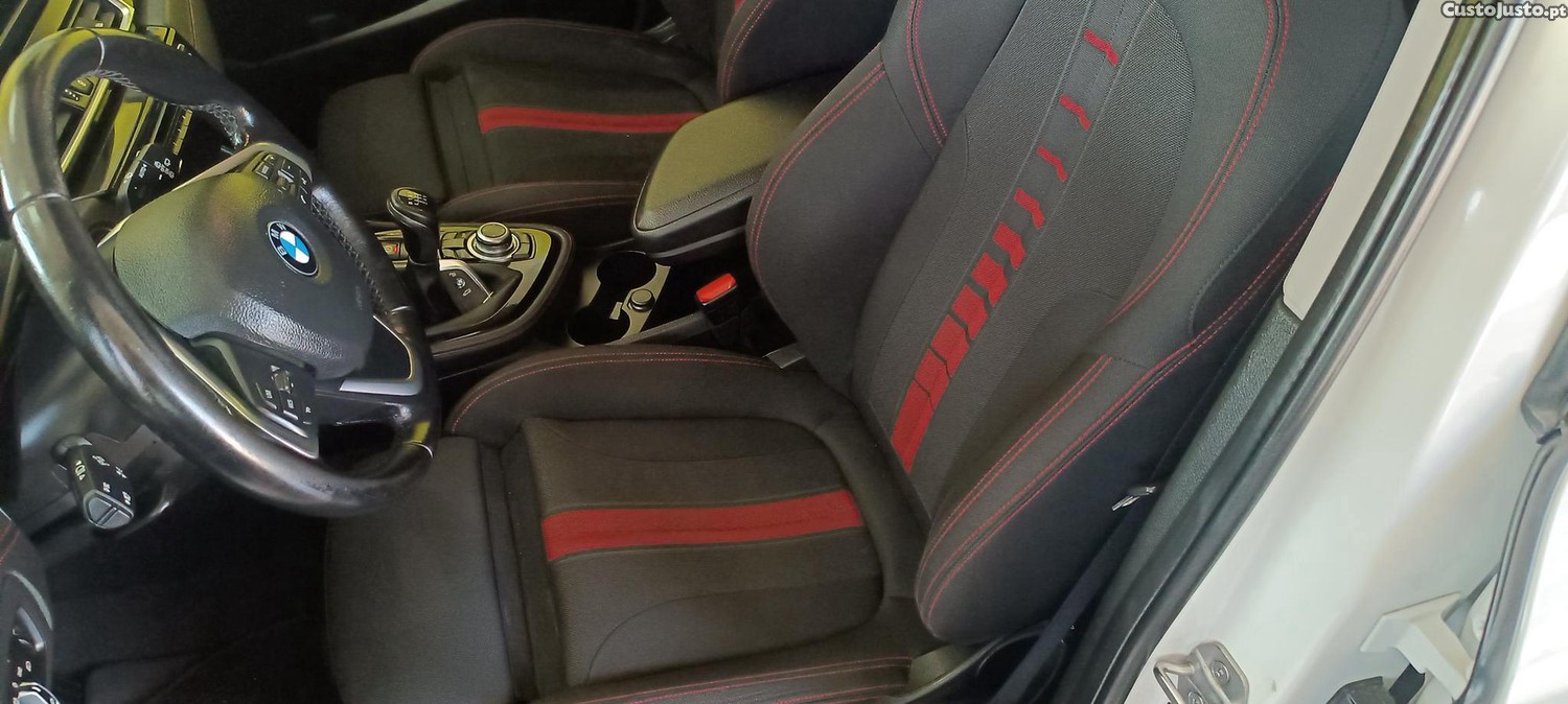 BMW 218 Active Tourer SPORT LINE — fotografia 14