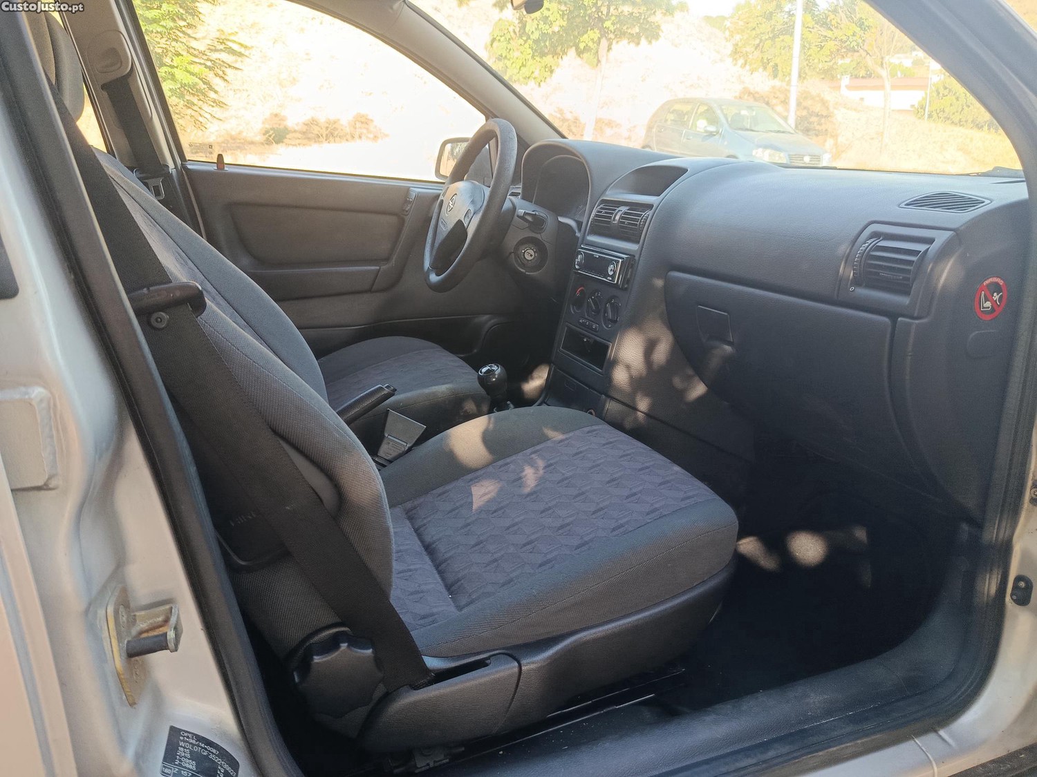 Opel Astra 1.7 DTI — fotografia 4