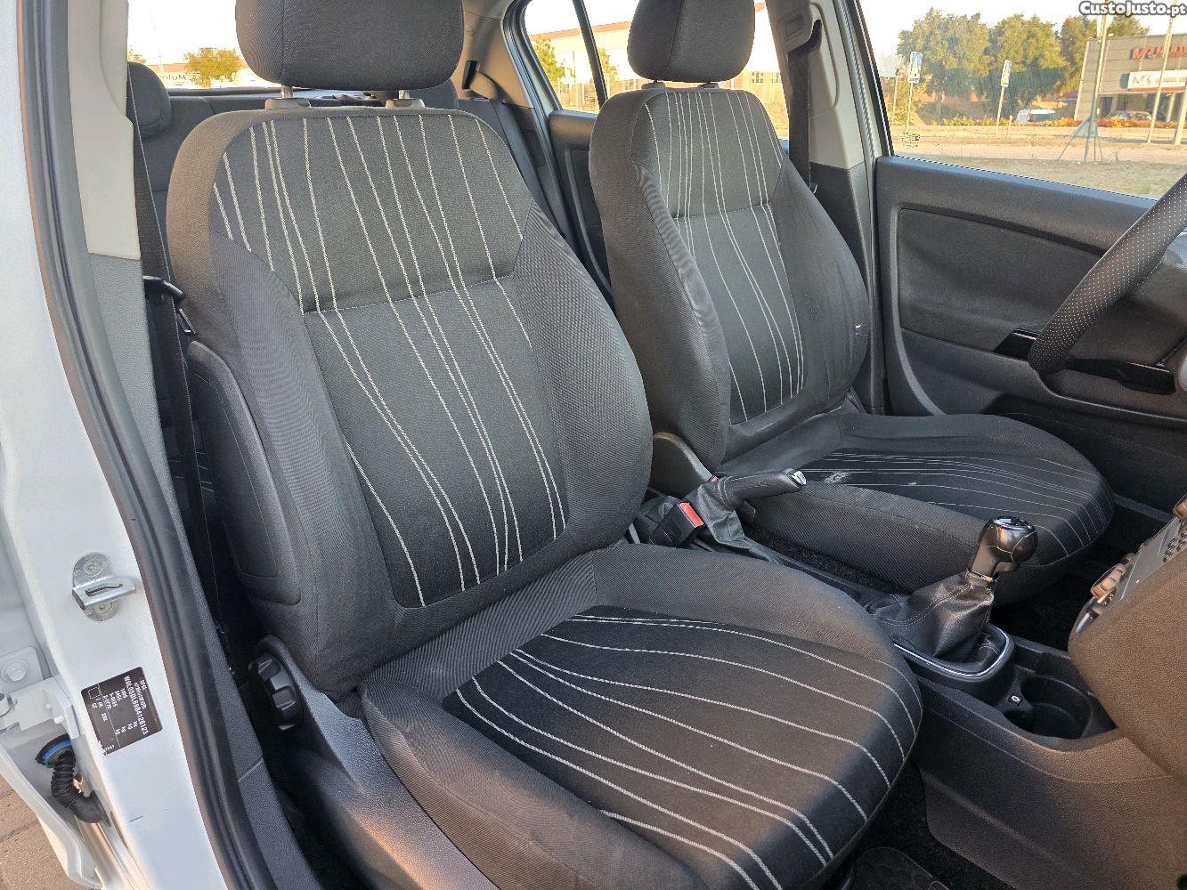 Opel Corsa D 1.2 (2010) — fotografia 4