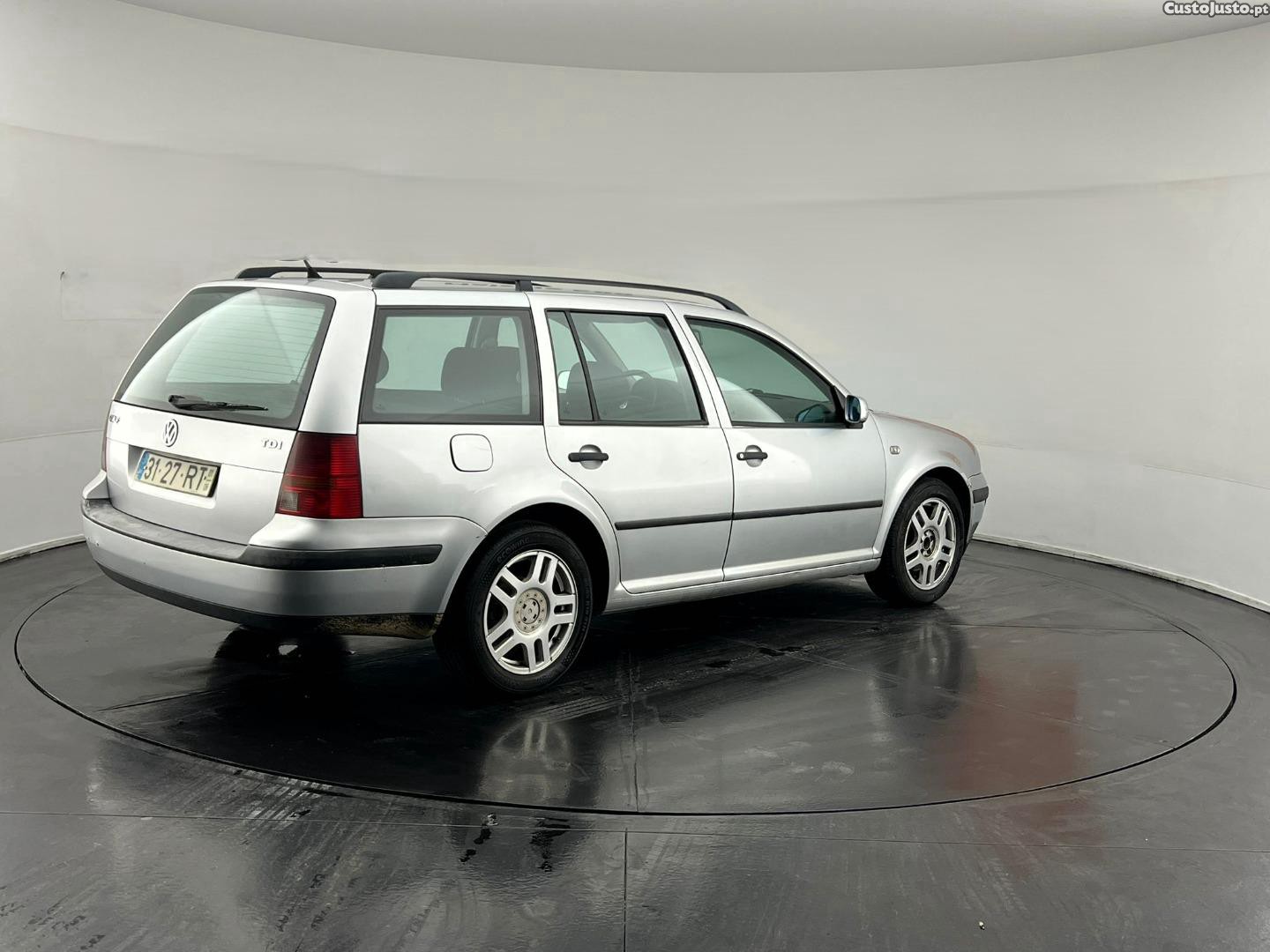 Volkswagen Golf VARIANT 1.9 TDI — fotografia 9