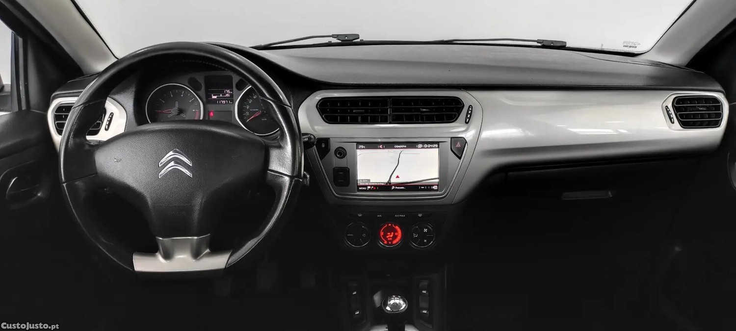 Citroën C-Elysée BlueHDi Selection — fotografia 8
