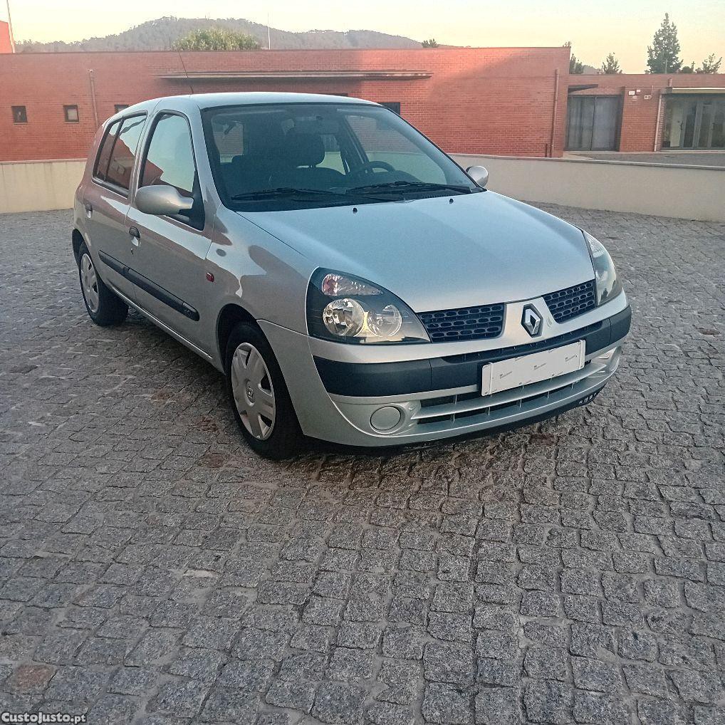 Renault Clio 1.5 dci exclusive — fotografia 2