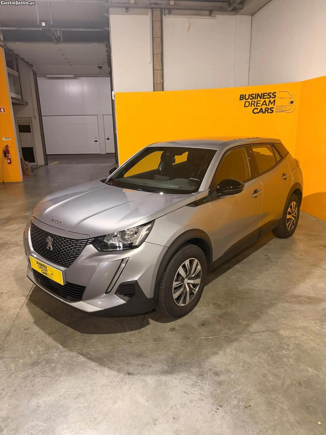 Peugeot e-2008 50 kWh Active Pack — fotografia 14