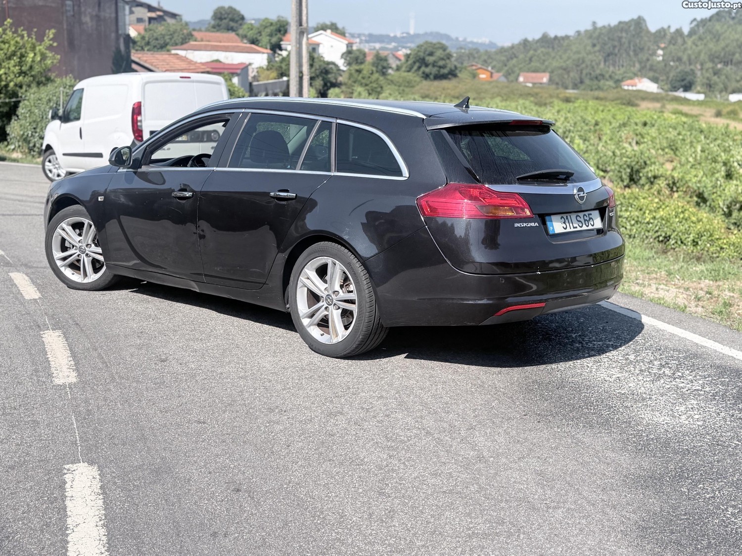 Opel Insignia Cosmo — fotografia 4