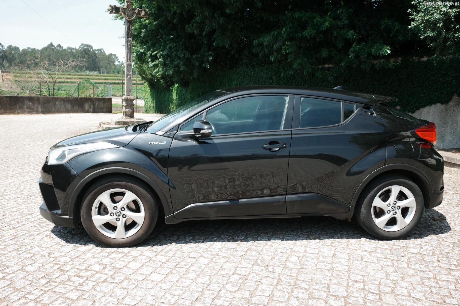 Toyota C-HR 1.8 Hybrido/Gasolina — fotografia 7
