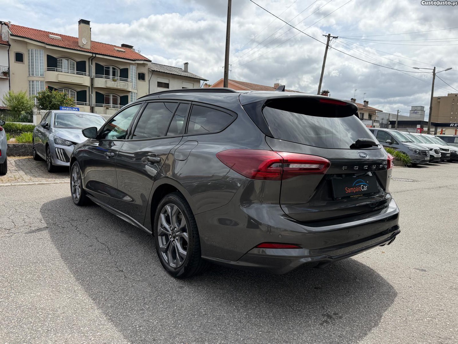 Ford Focus SW 1.0 EcoBoost MHEV ST-Line — fotografia 19
