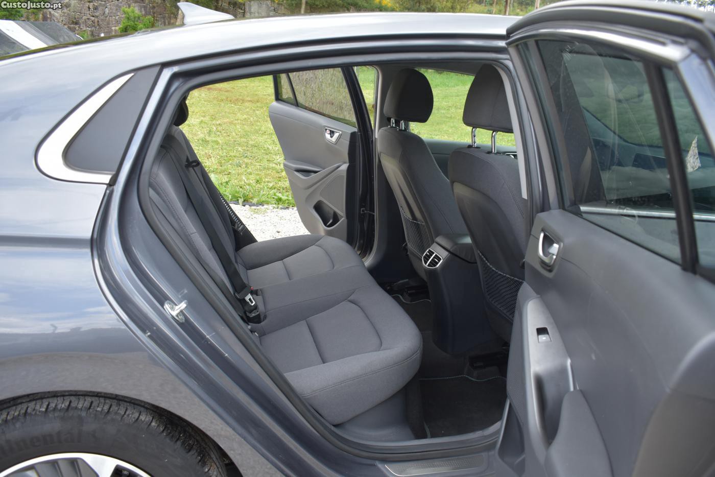 Hyundai IONIQ 1.6 GDI PHEV — fotografia 4
