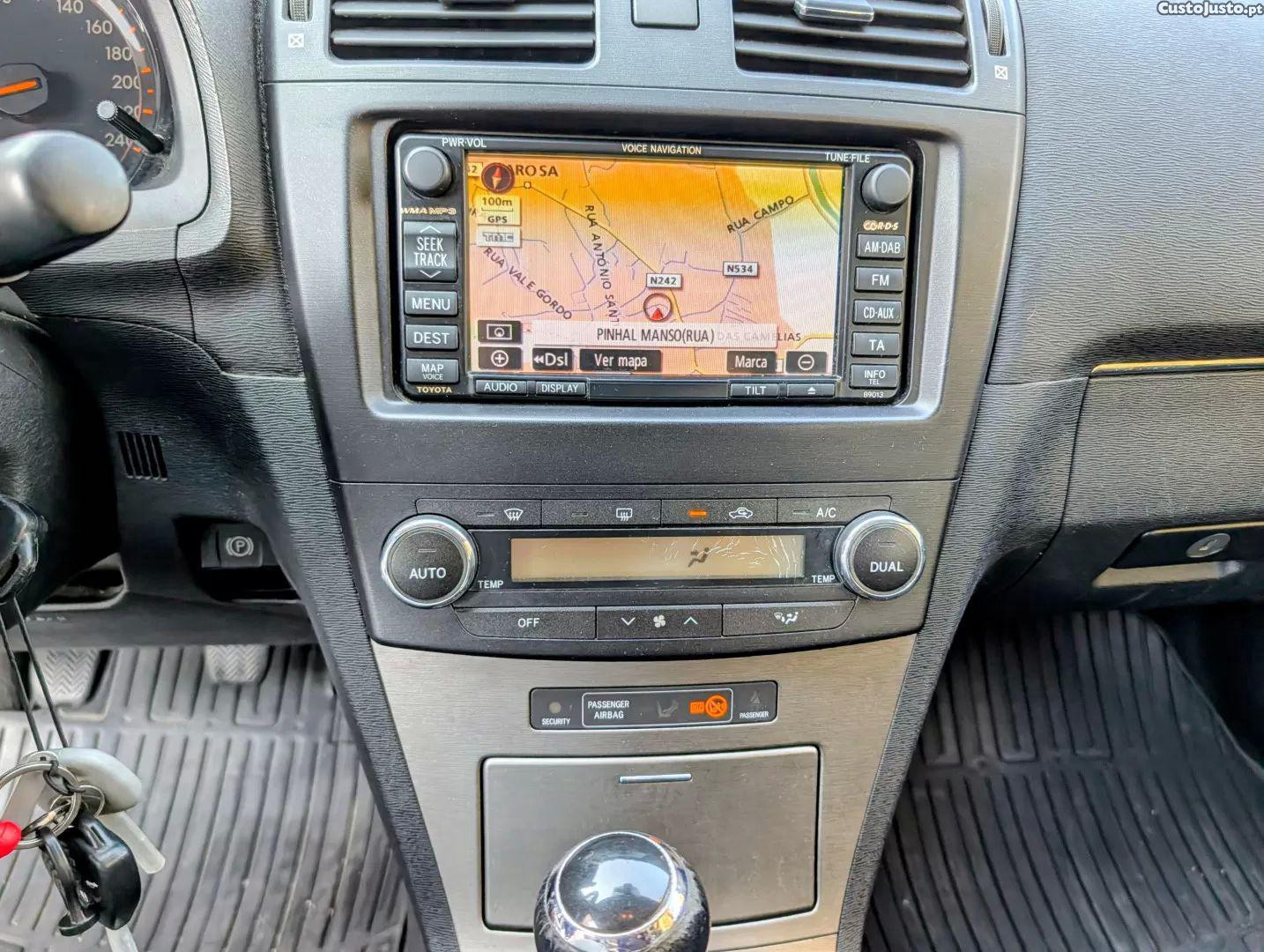 Toyota Avensis 2.0 d-4d gps — fotografia 5