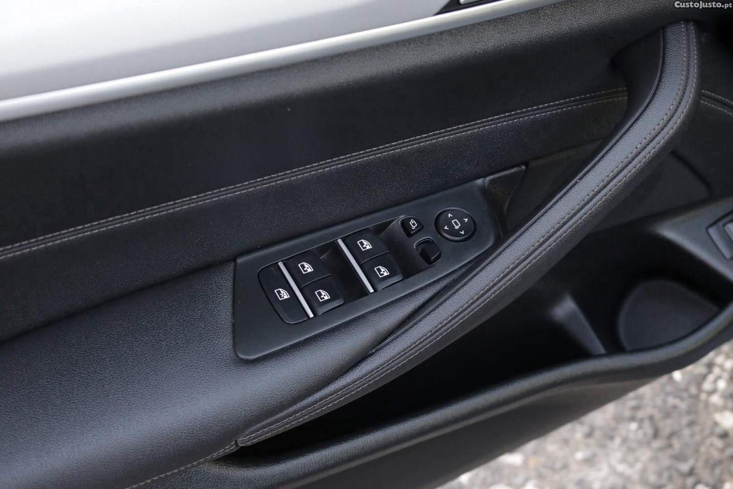 BMW 520 d Touring Auto 190cv — fotografia 26