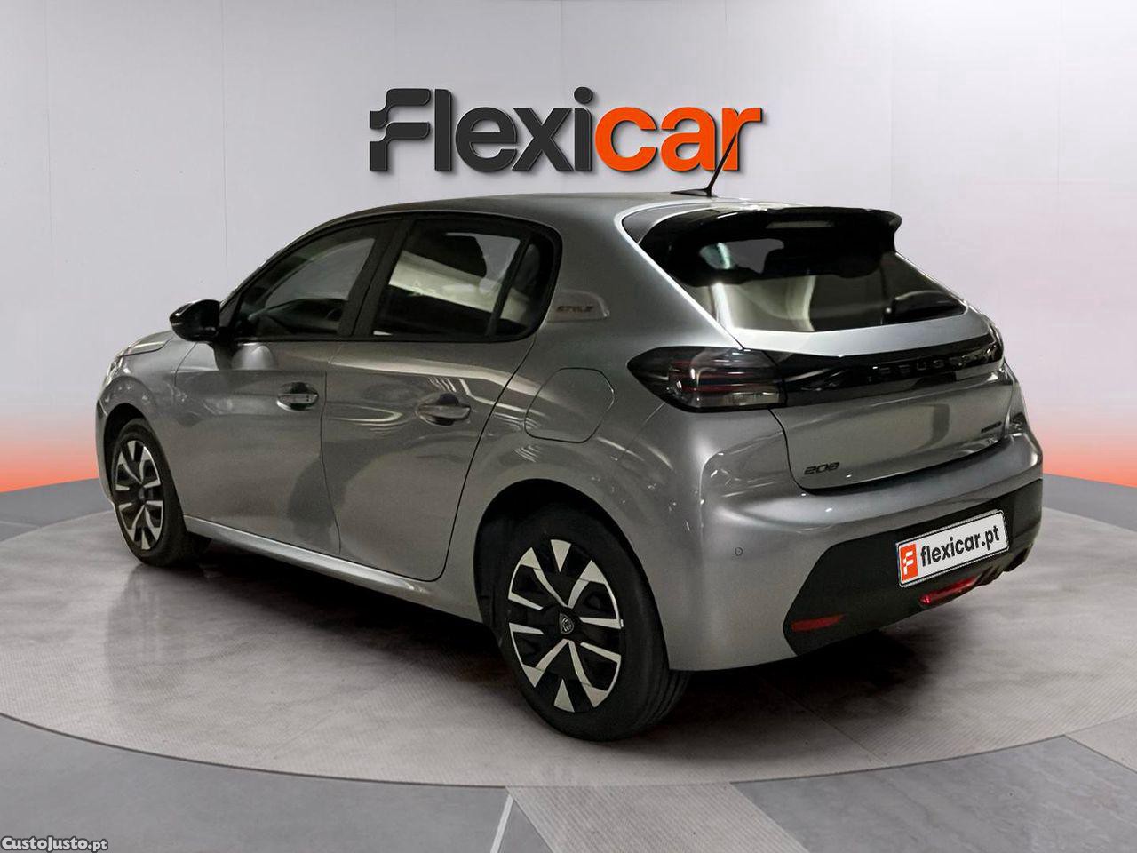 Peugeot 208 1.2 Hybrid Allure e-DCS6 — fotografia 21