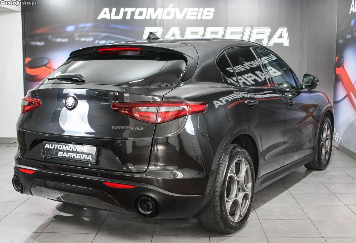 Alfa Romeo Stelvio 2.2 D Sprint AT8 — fotografia 20