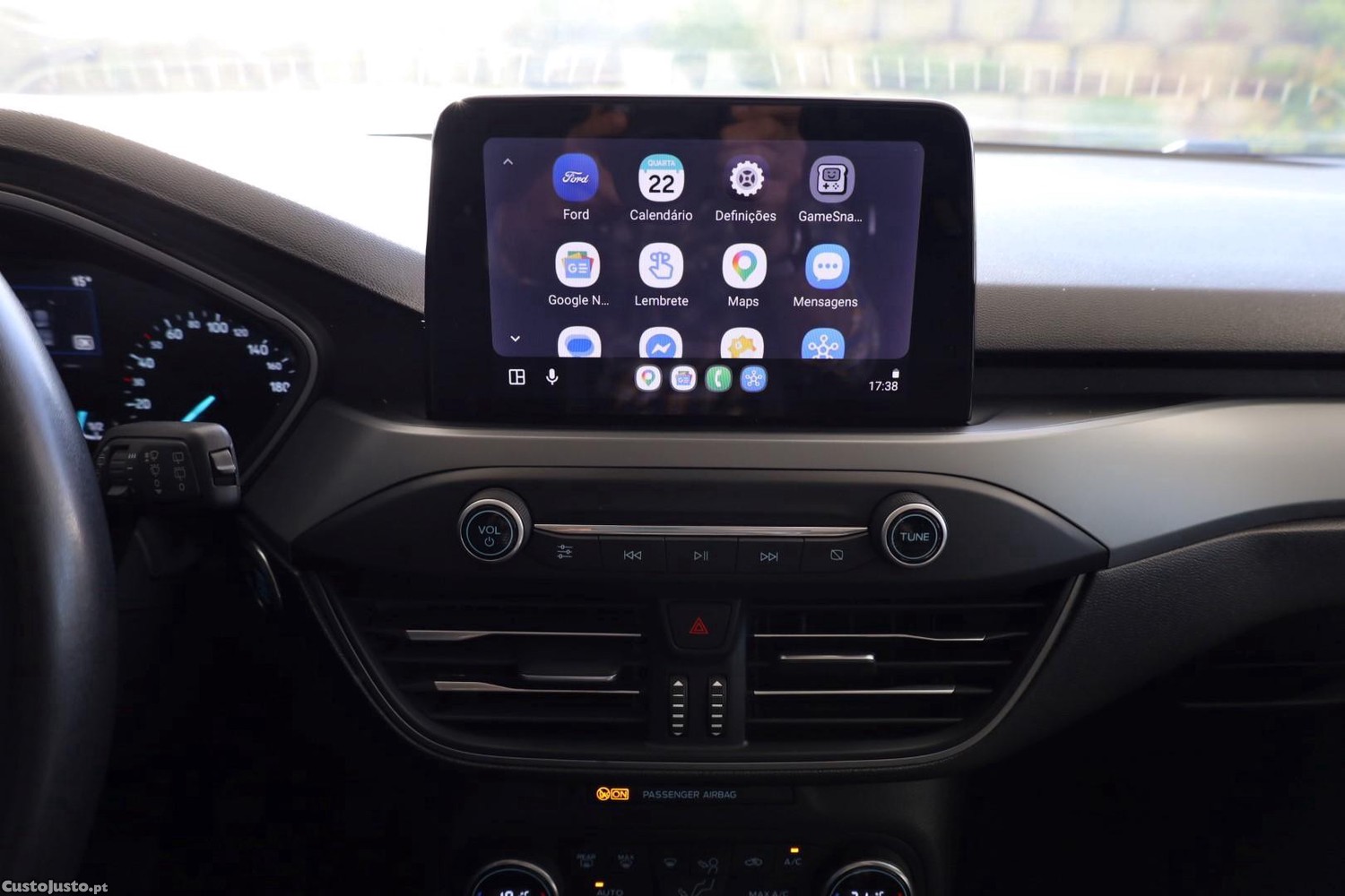 Ford Focus 1.0 EcoBoost MHEV Connected — fotografia 6